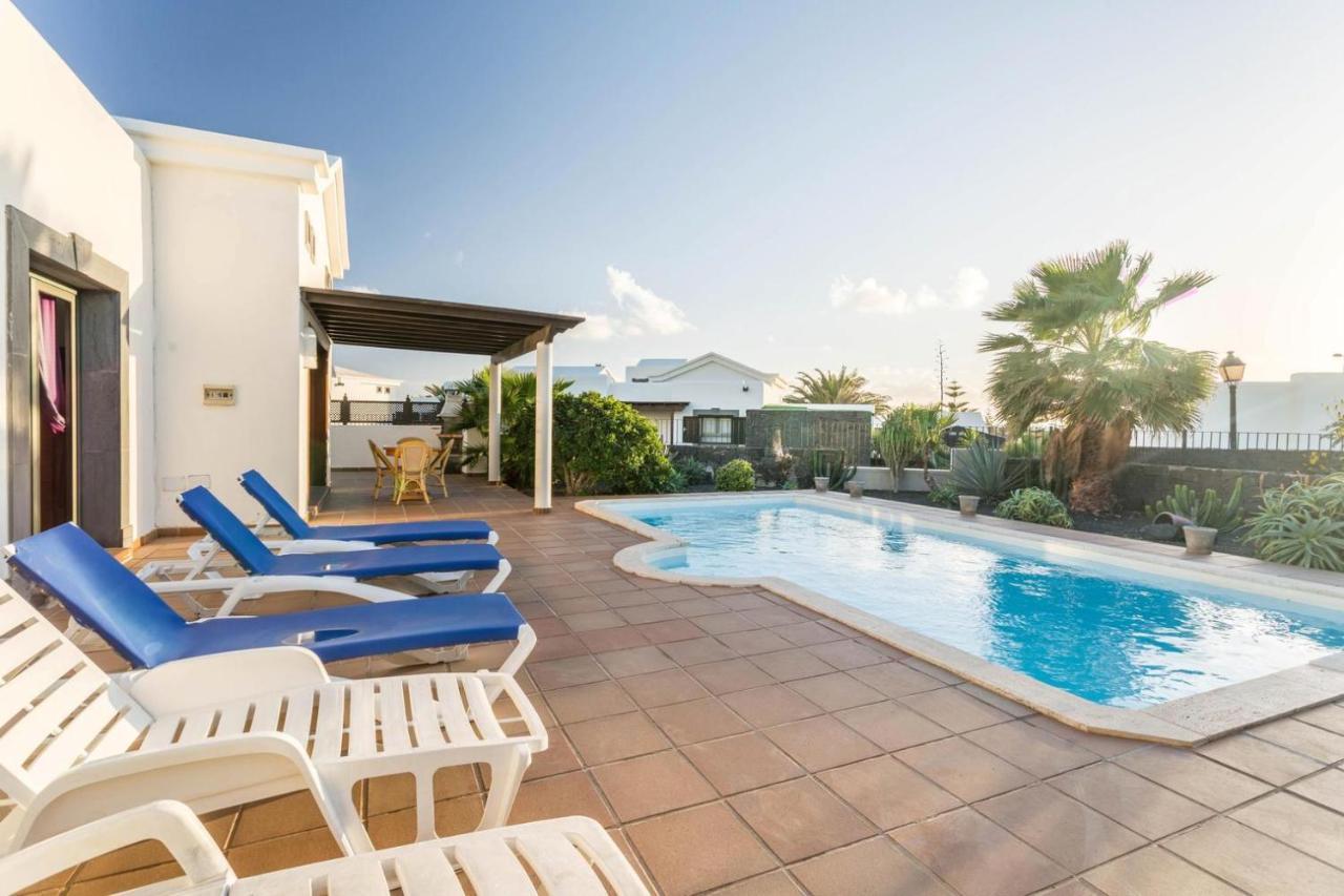 Villa Tania - Villa Independiente Con Piscina Privada Playa Blanca  Exterior photo